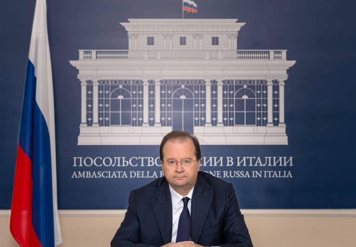 RUSSIA. ITALIA MODERATA: AMBASCIATORE PARAMONOV INSULTA L’ITALIA